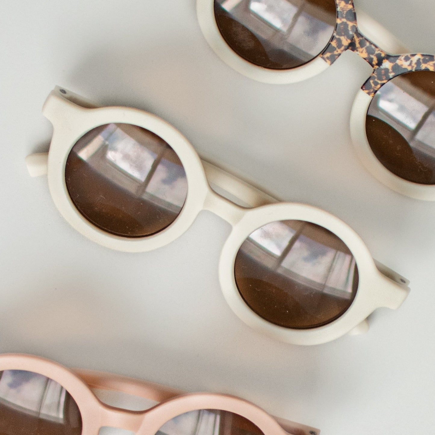RETRO SUNNIES | CREAM