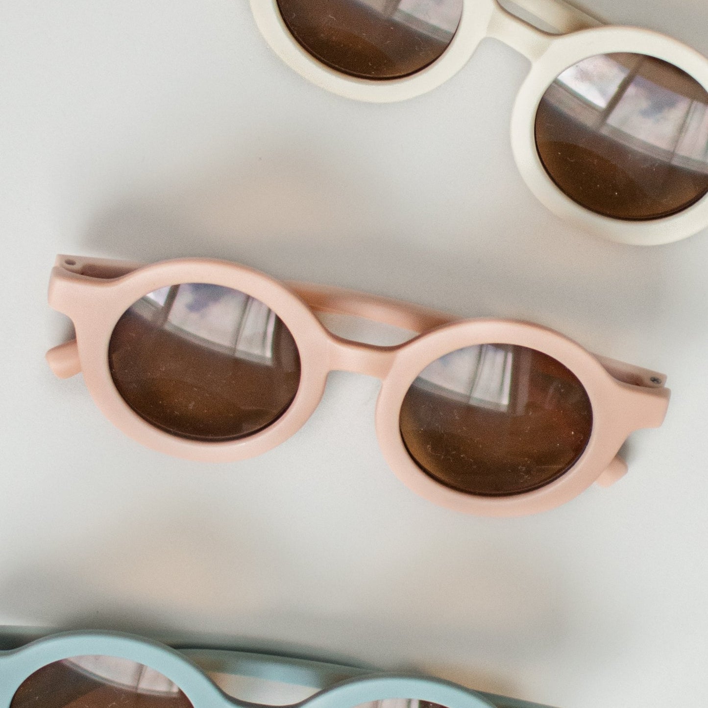 RETRO SUNNIES | PEACHY PINK