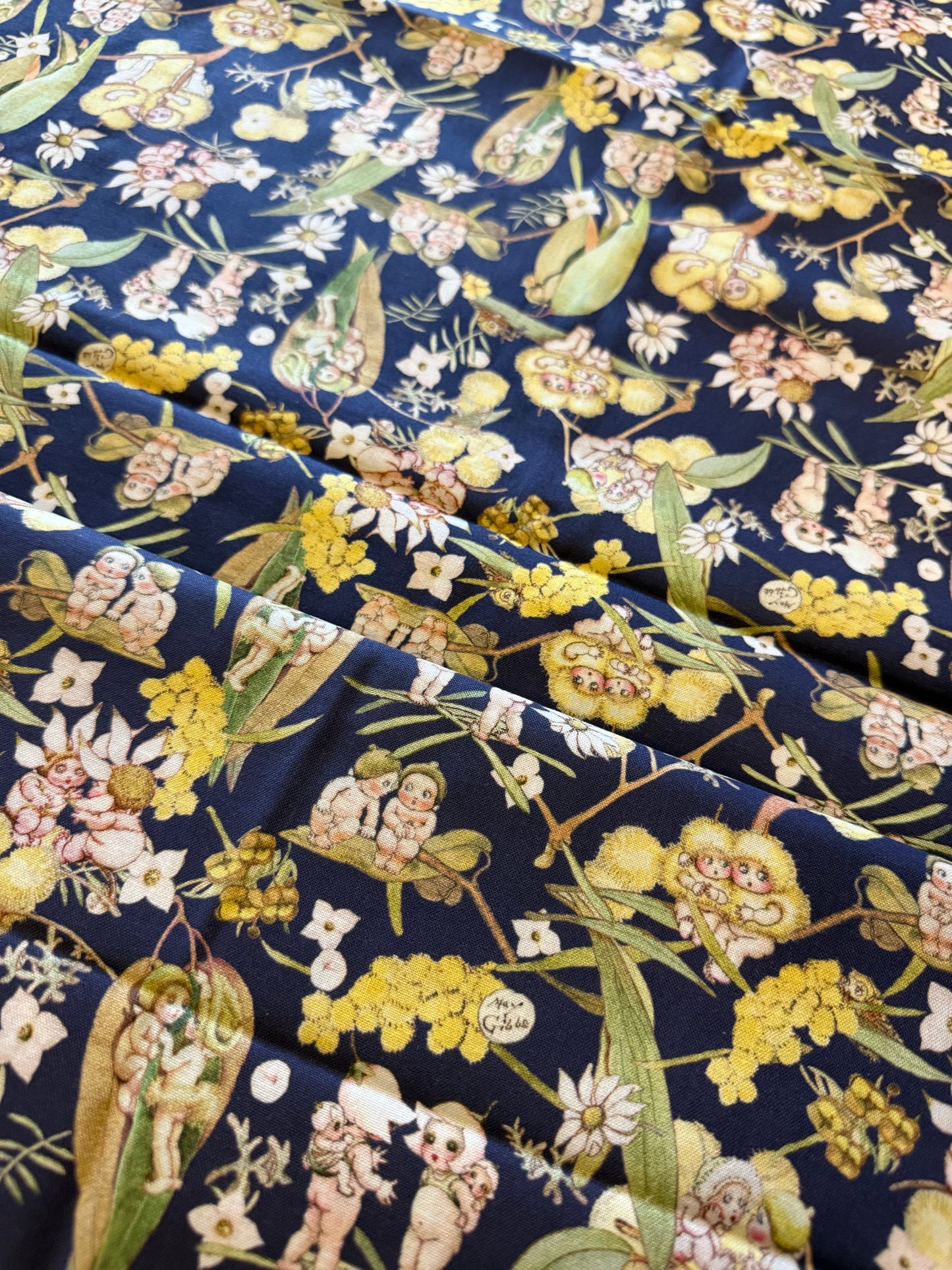 WOVEN FABRIC | 66