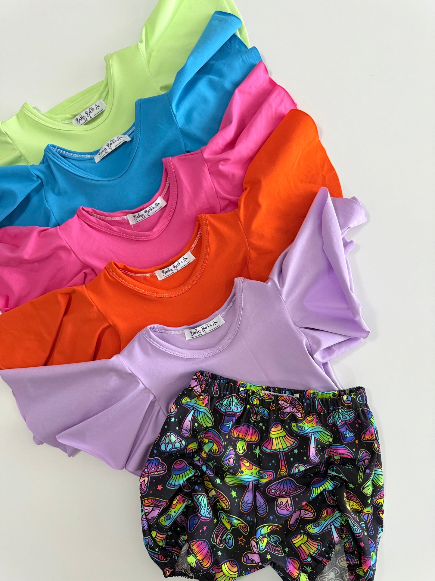 PUCKER SHORTIES | MAGIC MISHROOMS