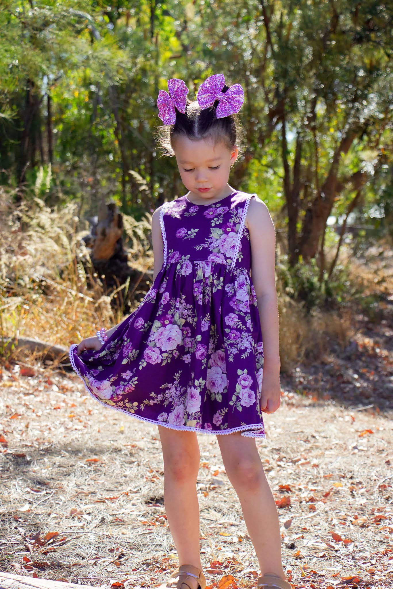 Simple bodice with simple skirt and lace add on
