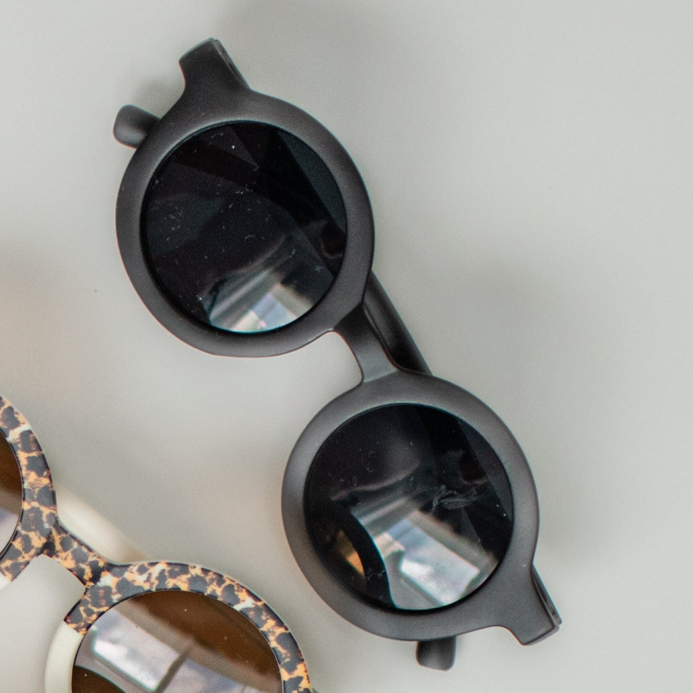 RETRO SUNNIES | BLACK