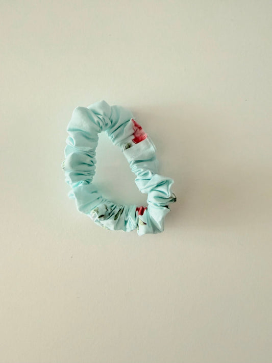 SCRUNCHIE | LOLA