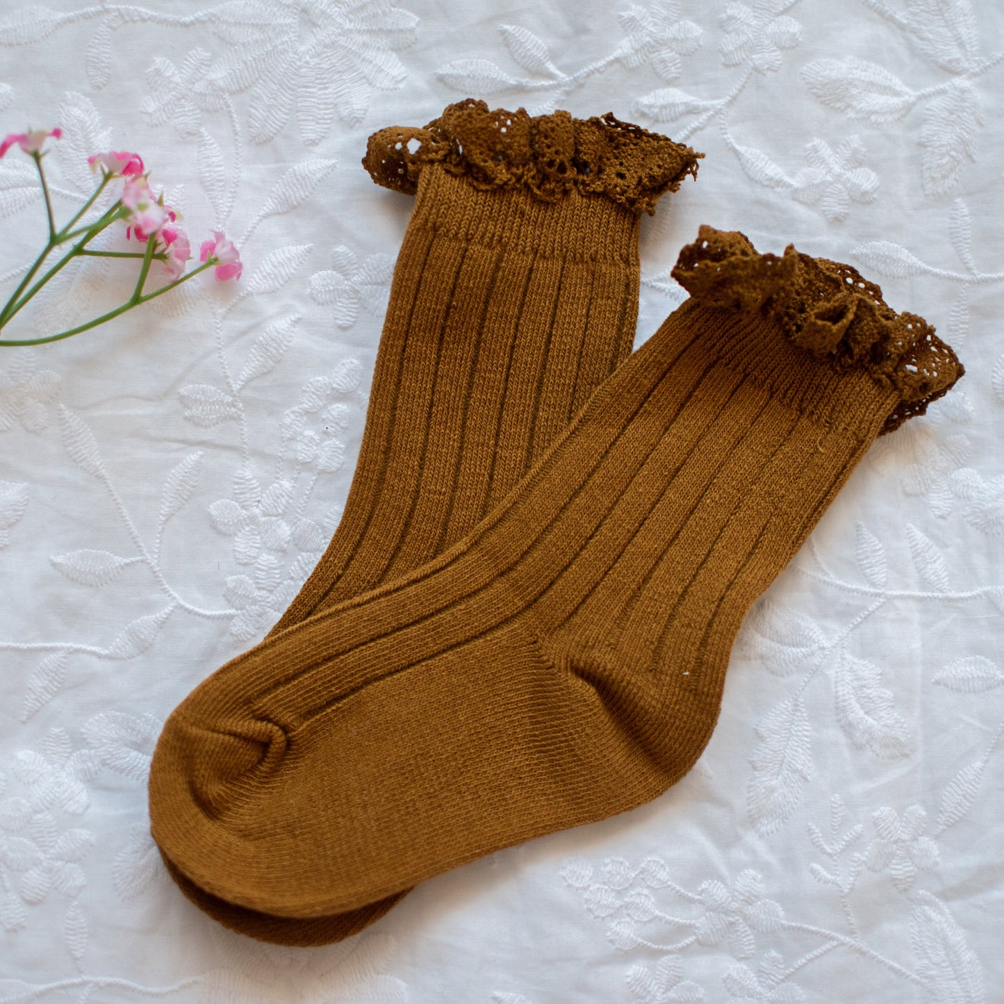 ANKLE RUFFLE SOCKS | RUST